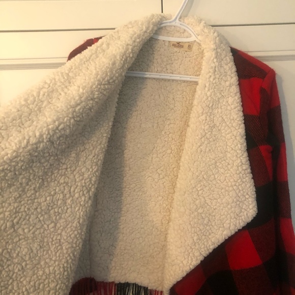 Hollister fleece sweater - Picture 2 of 2